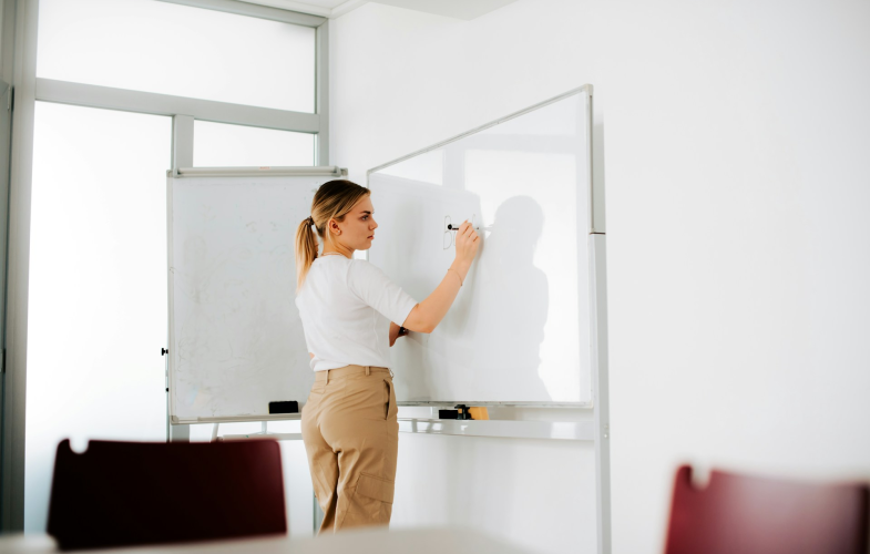 Online Media Management in Pforzheim: Deadlines